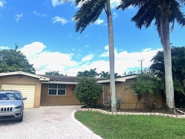 Photo - 8831 NW 10th St