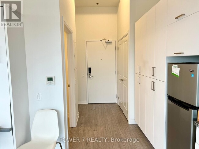 Photo - 1900 Simcoe St N Unité 807