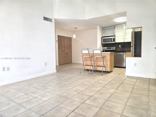 Photo - 7195 NW 179th St Unidad 201