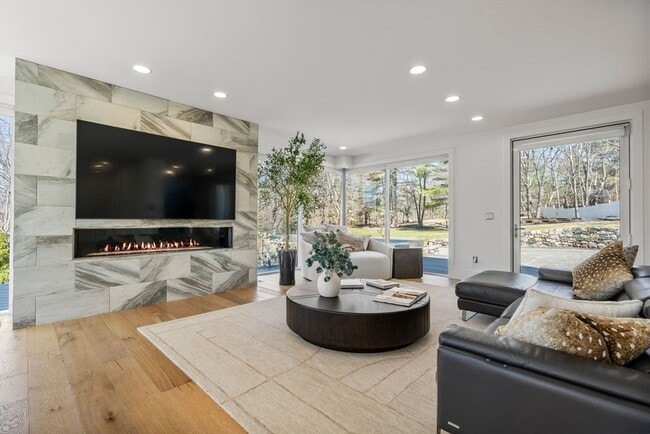 Photo - 30 Whipple Rd