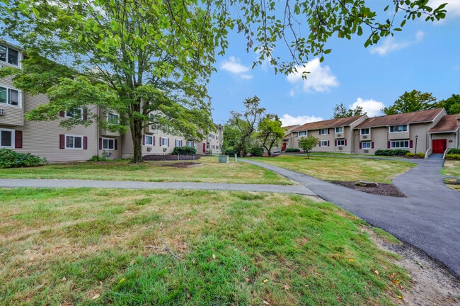 Building Photo - Applewood Acres Rental