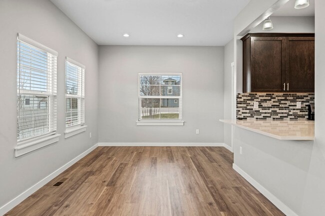 Photo - Introducing a Stunning 3 bedroom New Duplex! - Pets Welcome!
