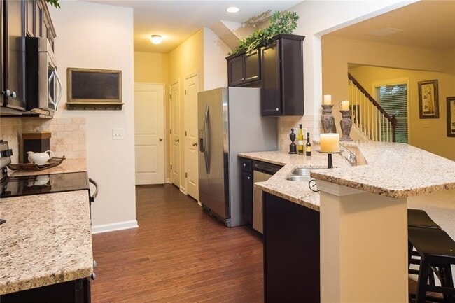 Photo - 5022 Garrett Ct