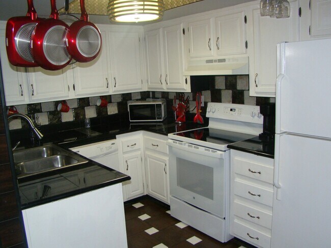 Photo - 461 W Holmes Ave Unit 164