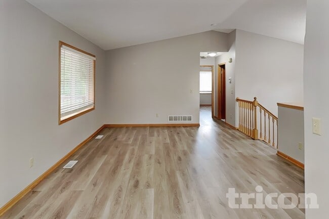Photo - 23198 Jivaro St NW