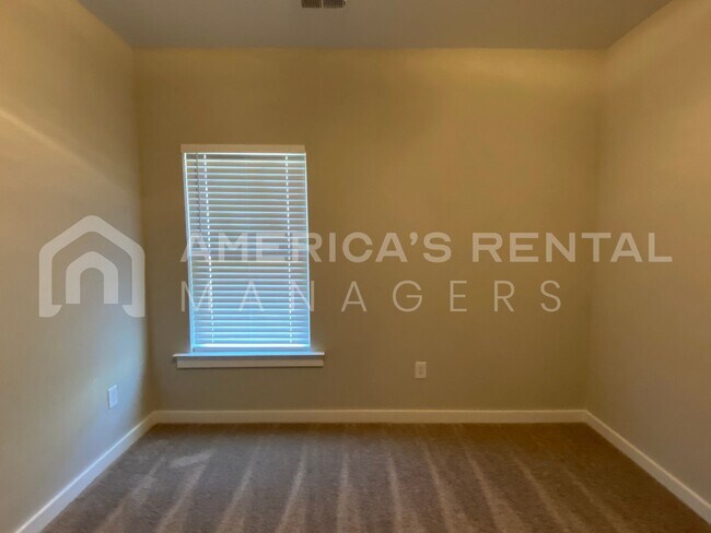 Photo - Home for Rent in Jasper, AL!!! AVAILABLE NOW!!