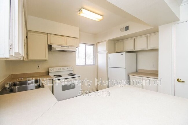 Photo - 810 E Colter St Unit #26