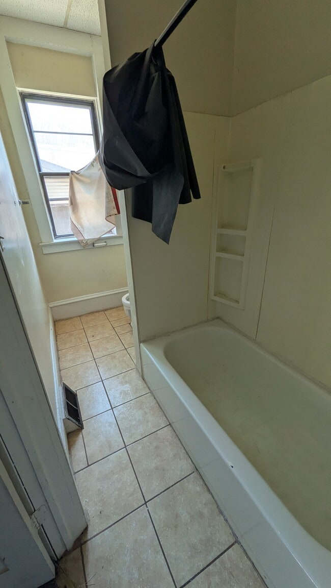 Photo - 2347 Eoff St