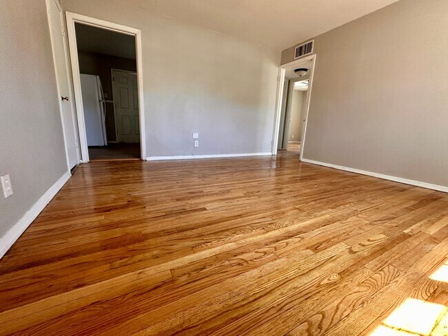 Photo - 212 S Fillmore St