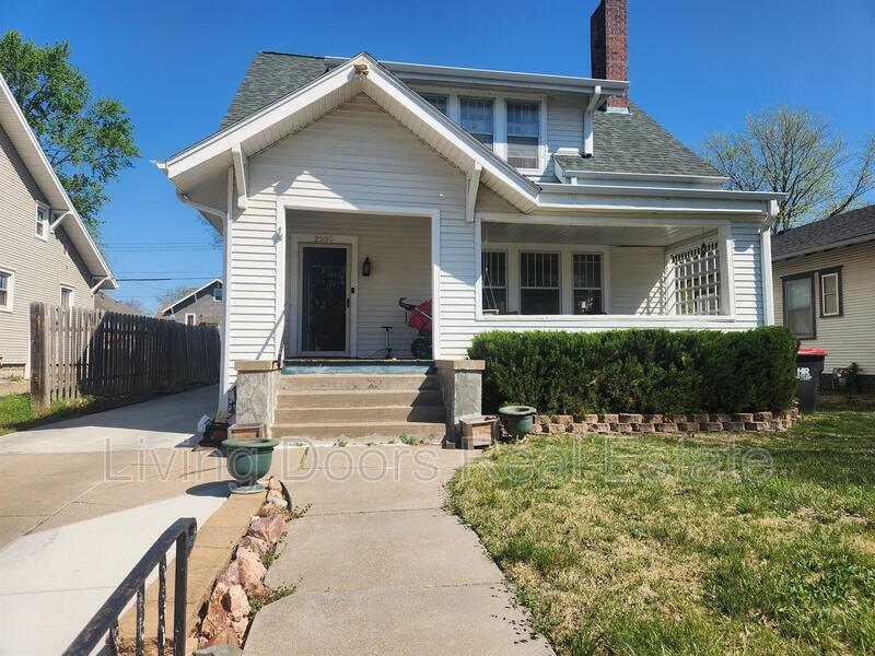 Photo - 2300 Sewell St