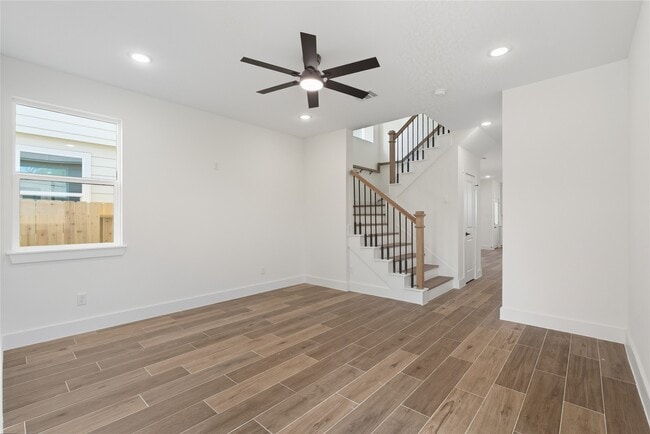 Photo - 135 S Virginia St