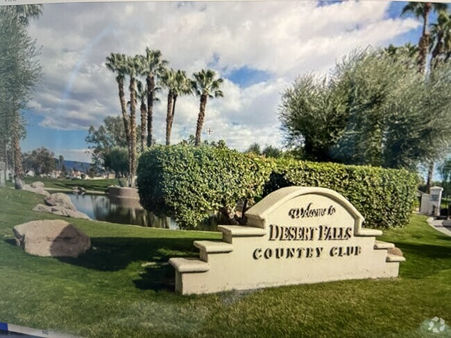 Building Photo - 116 Avellino Cir Unit Palm Desert Rental