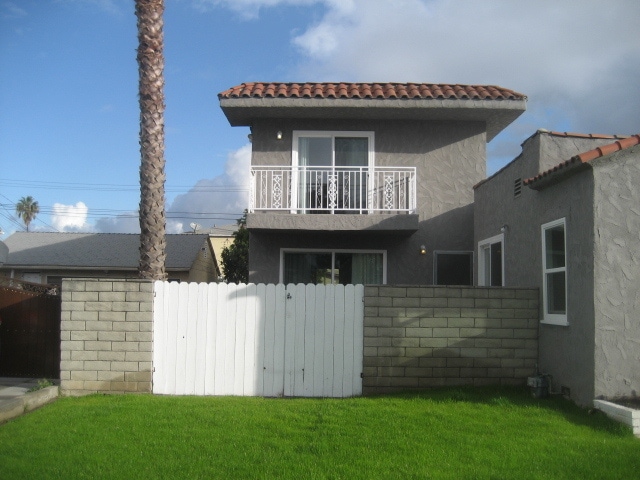 Building Photo - 1307 W M St Unit B