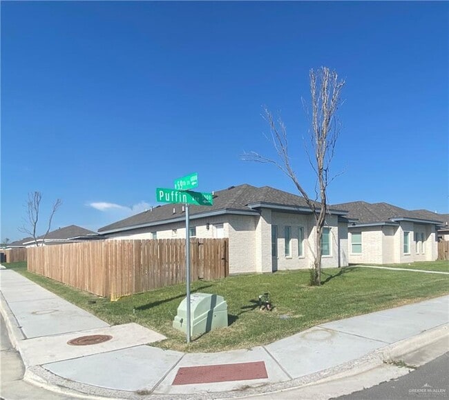 Building Photo - 13 Puffin Ave