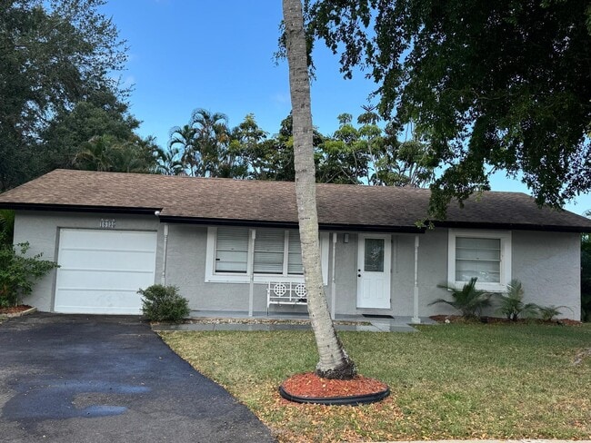 Building Photo - 18435 Spanish Isles Ct Rental