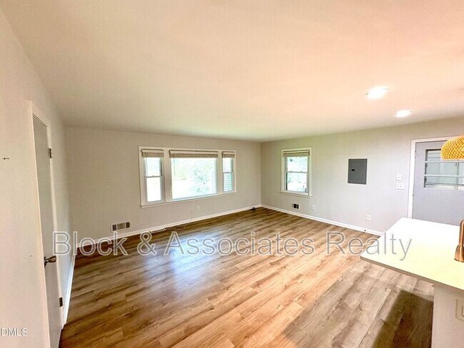 Photo - 408 Marjorie Dr