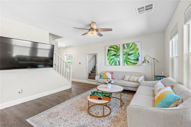 Photo - 302 Quail Dove Ave