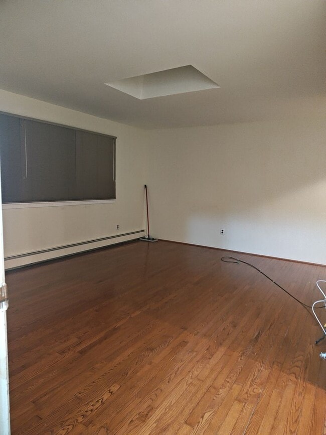 Photo - 32 Scooter Ln