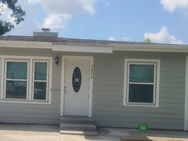 Building Photo - 3834 Rosedale St