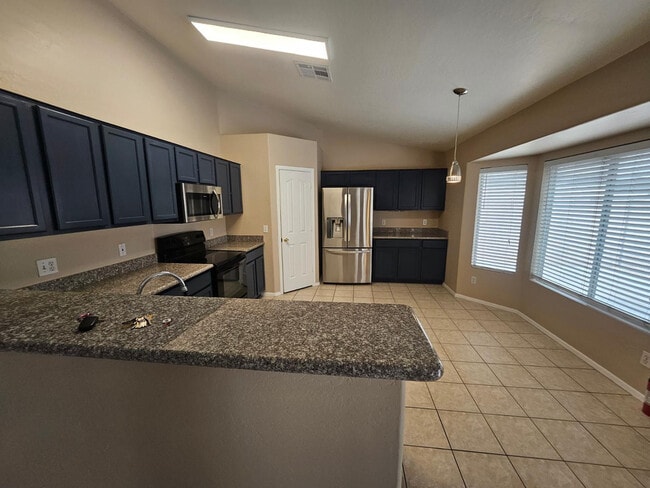 Photo - 2863 E Oakland Ct