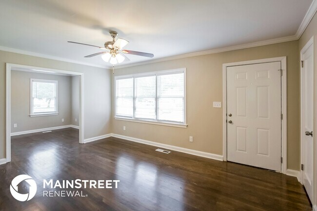 Photo - 160 Mathews Cir SE