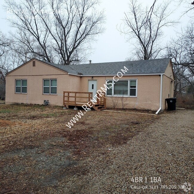 Building Photo - 2430 SE Minnesota Ave Rental