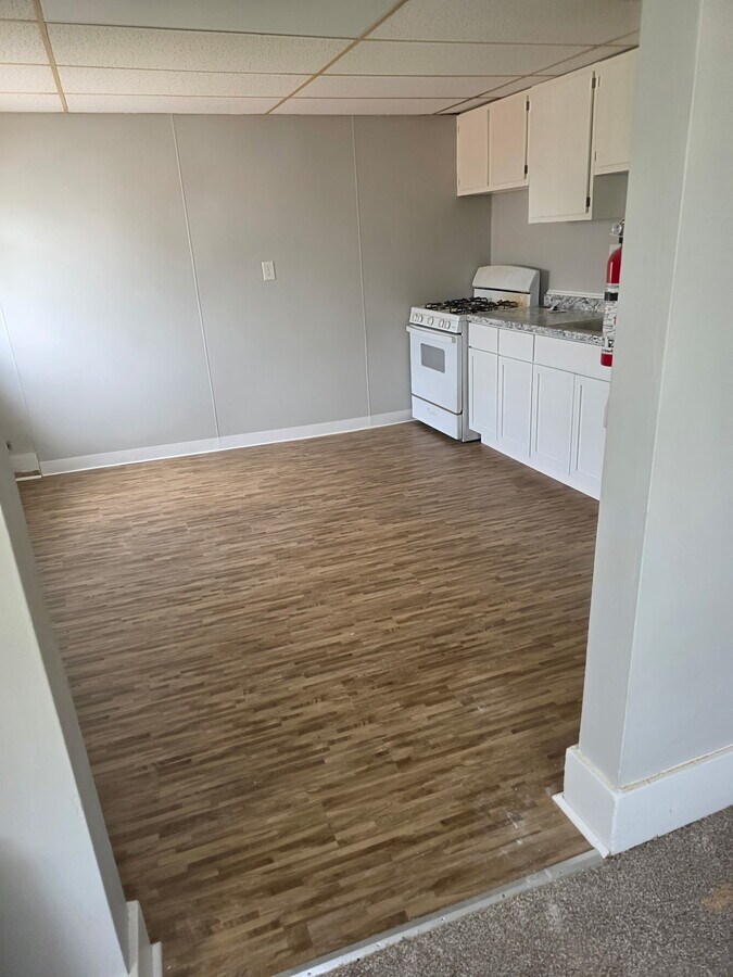 Photo - 1665 Pagel Ave