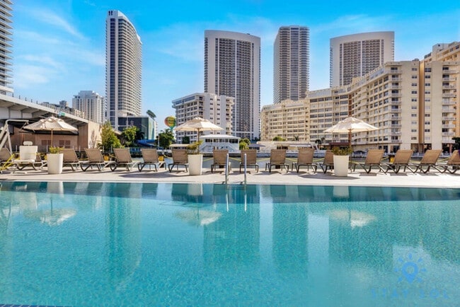 Photo - 2602 E Hallandale Beach Blvd Unidad SI ID1227395P