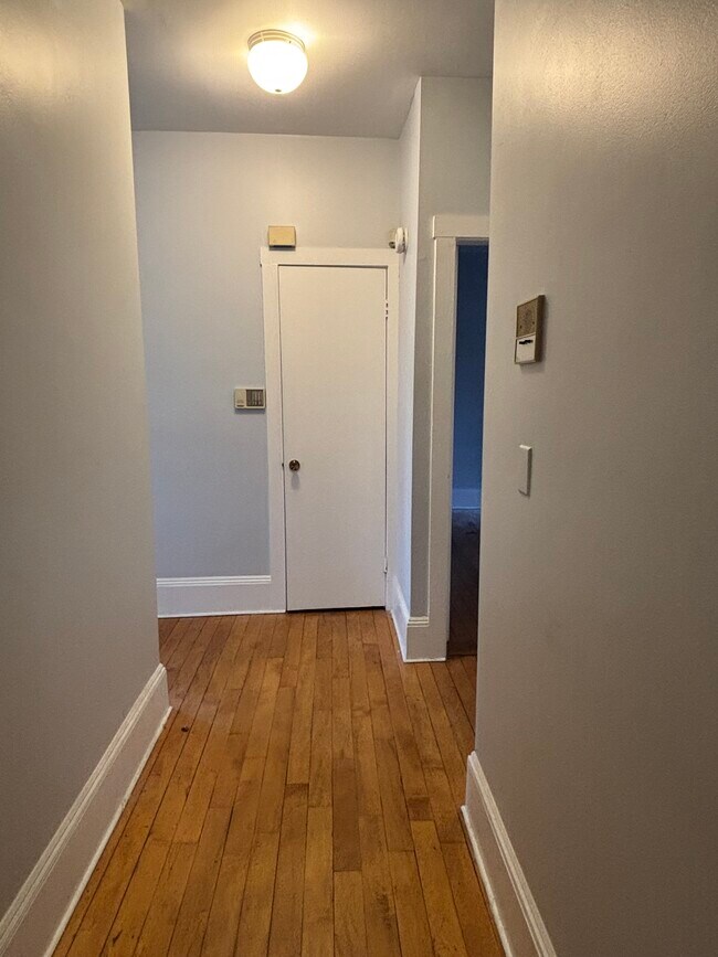 Photo - 1165 Commonwealth Ave Unidad 3