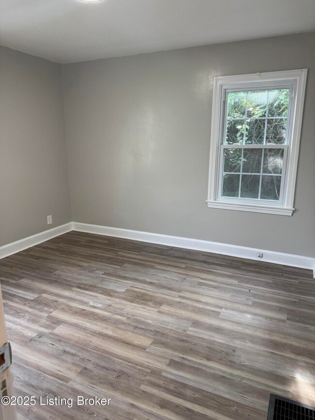 Photo - 104 N 45th St