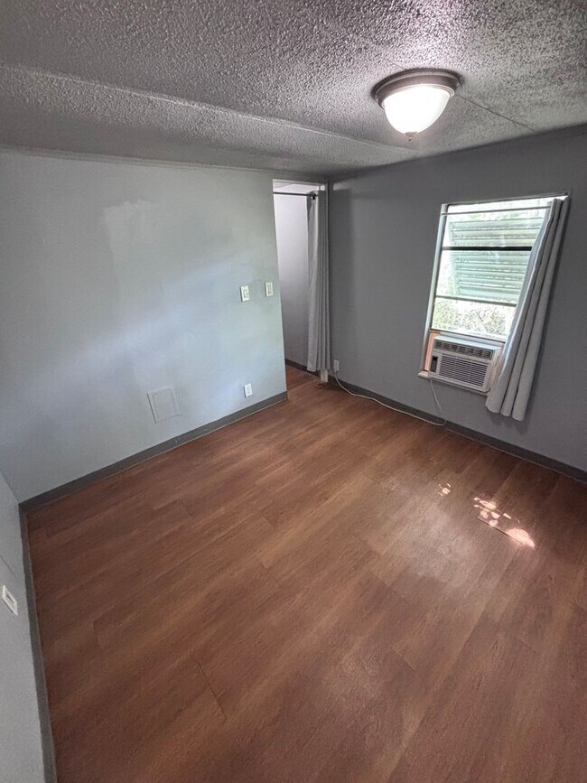 Photo - 508 50th Ave Dr W