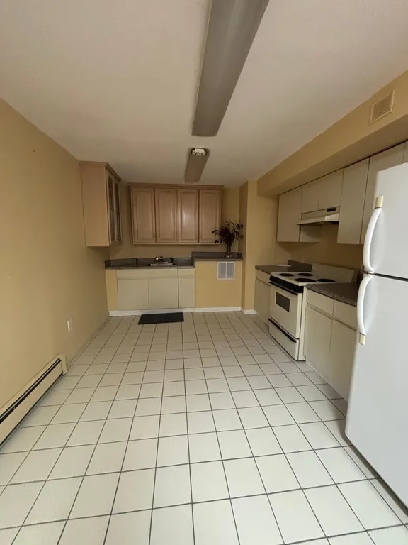 Photo - 18 Sugar Maple Rd