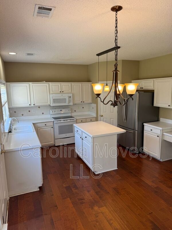 Photo - 4 Bay Hill Dr