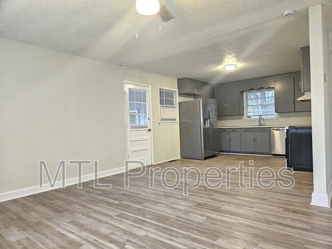 Photo - 1445 Pine Spring Dr
