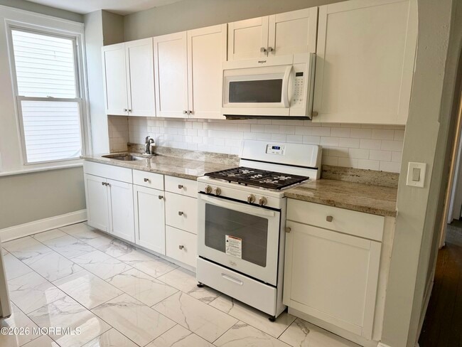 37 2nd Ave Unit 1