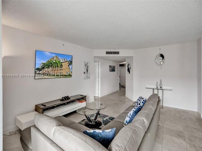 Photo - 17555 Atlantic Blvd Unit 17555 Atlantic Blvd # 1101