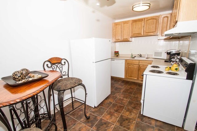 Pine Valley Court Apartments For Rent in Clementon, NJ ...