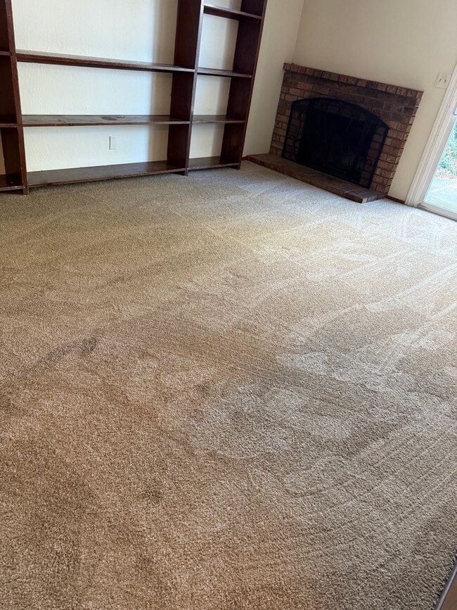 Photo - 1489 St James Pky