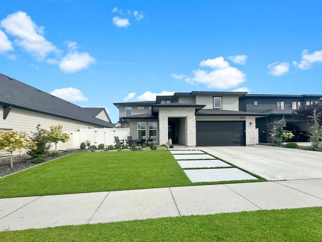 Building Photo - Luxury 5-Bed, 4.5-Bath in Dry Creek Ranch, Minutes to Boise & Eagle