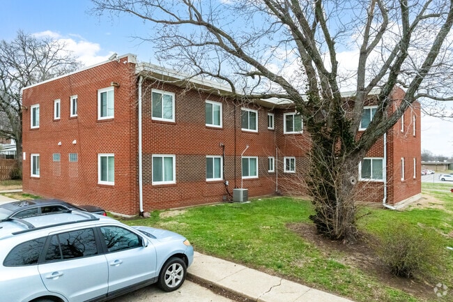 Lincoln Street Apartments