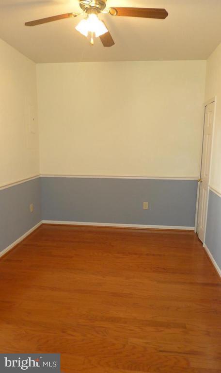Photo - 1426 Nutwood Ct
