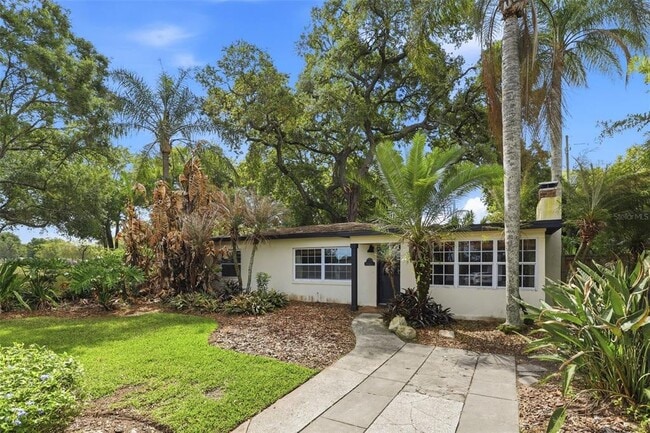 Photo - 2518 Weber St