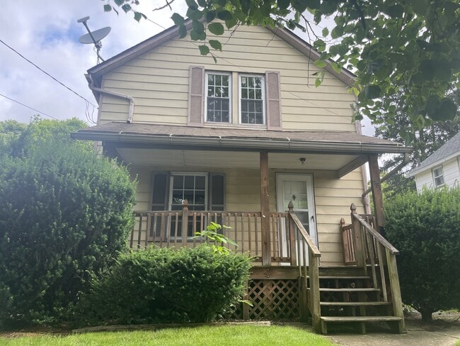 Photo - 981 W Hopocan Ave Casa