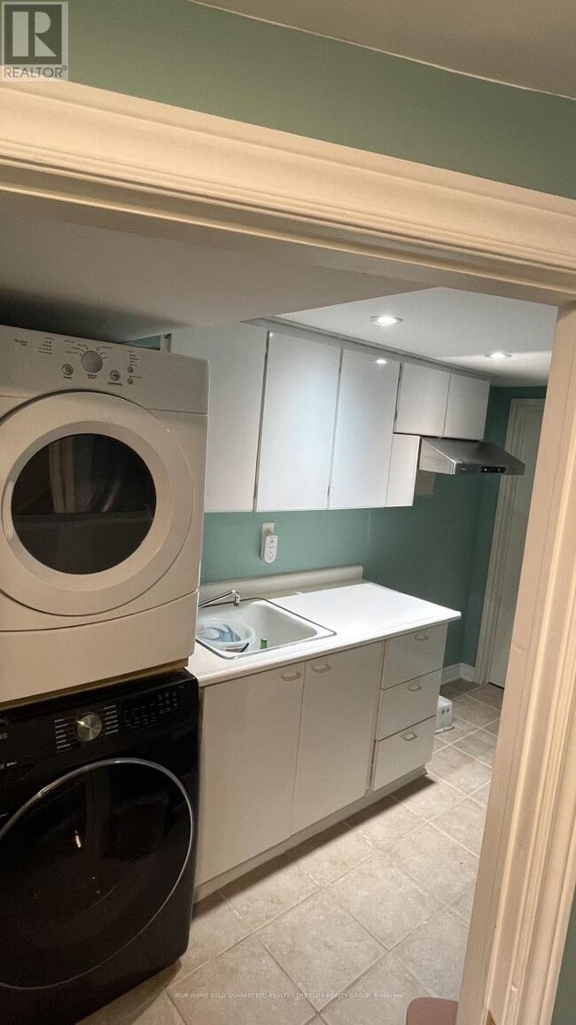 Photo - 168 Sail Crescent