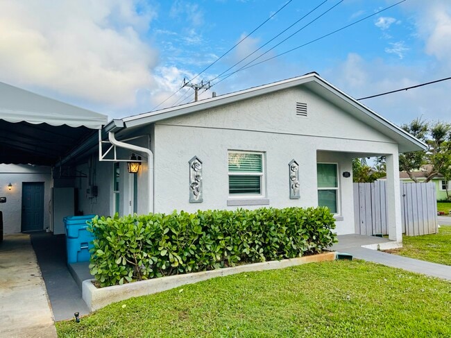 Photo - 222 SE 3rd St