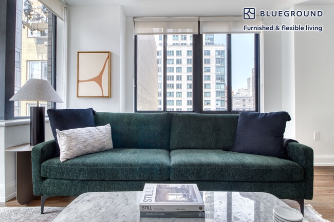 Photo - 290 3rd Ave Unidad FL9-ID1158