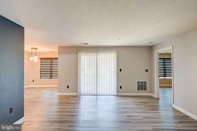 Photo - 8905 Stone Creek Pl Unidad 102