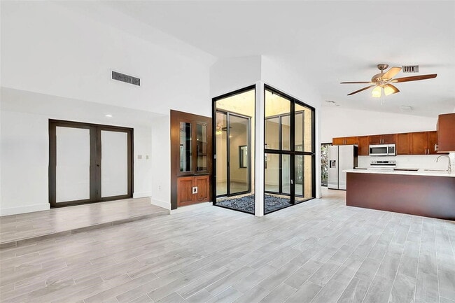 Photo - 10240 SW 91st St