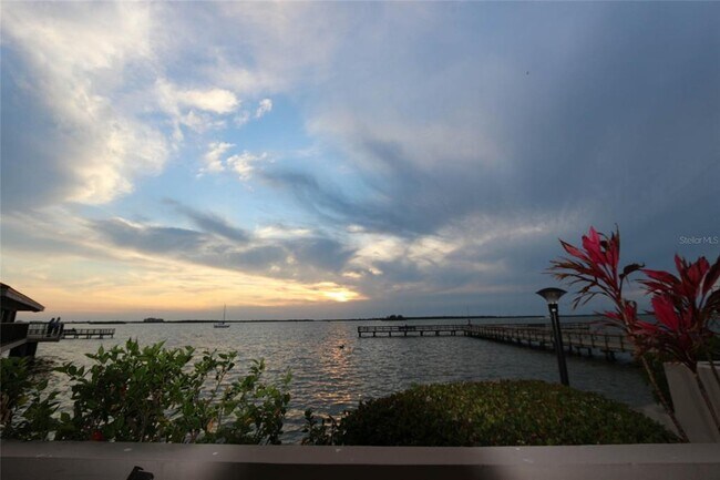 Photo - 3203 Landmark Dr Unit 2202