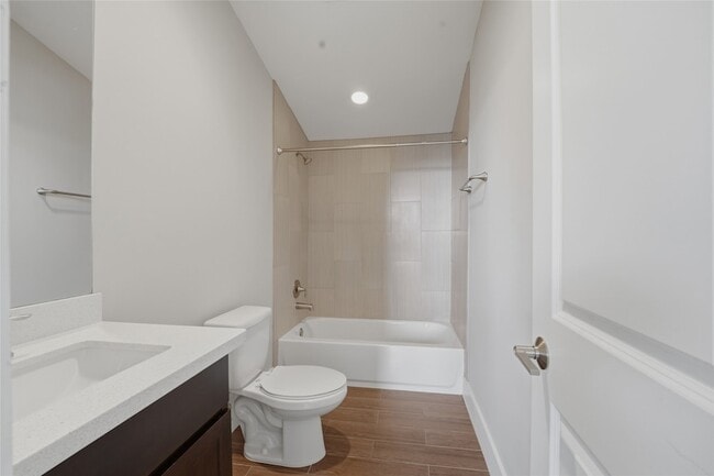Photo - 1420 Wilson St